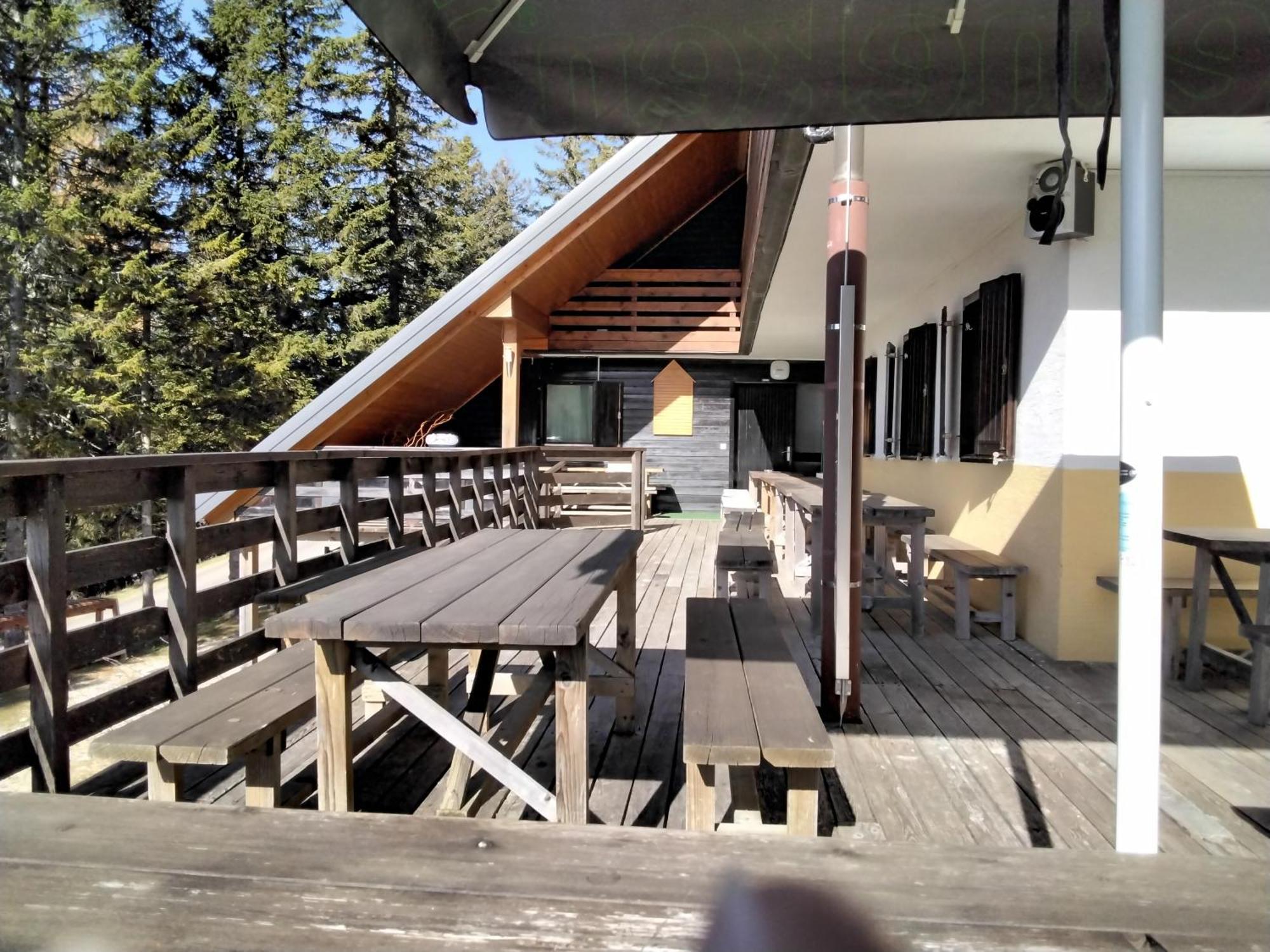 Accommodation And Restaurant Tia 서클리예나고렌스켐 외부 사진